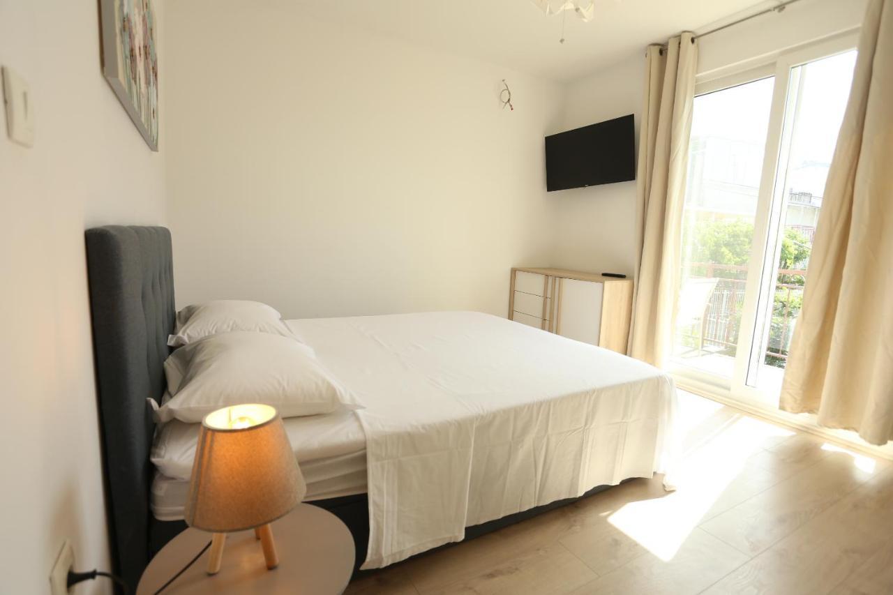 Apartman Luce โตรกีร์ ภายนอก รูปภาพ